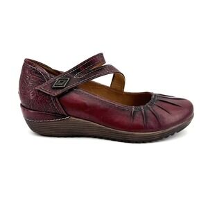 BIZA Bailey Mary Jane 41 US 9.5 - 10 Embossed Leather Shoe Red Hook & Loop Strap
